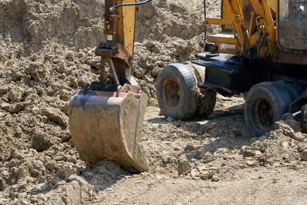 Excavator at digging site — Stock Photo, Image