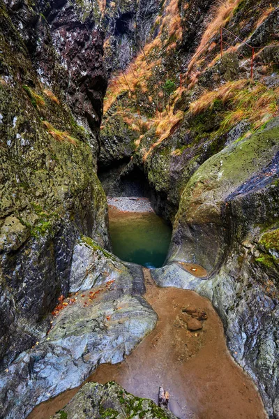 美丽的风景，与峡谷 — 图库照片