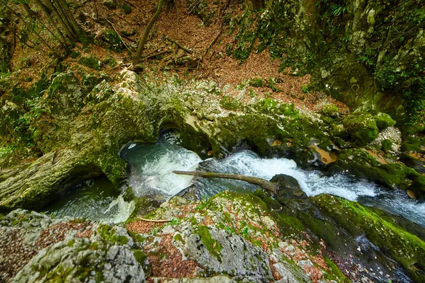 Galbena river och ravinen — Stockfoto