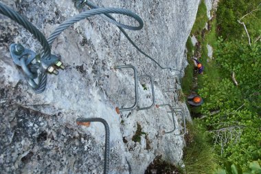 insanlar dağlarda tırmanma