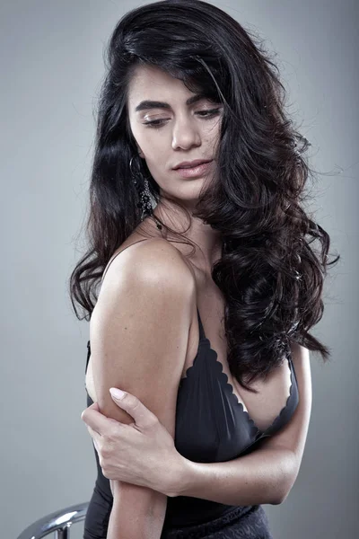 güzel kadın iç çamaşırı modeli