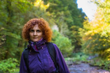 sırt çantası ile kadın fiyatı