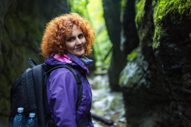 sırt çantası ile kadın fiyatı