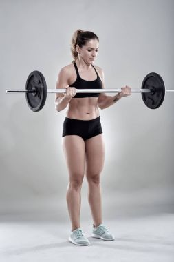 kadının pazı egzersiz yapması