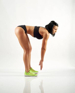  atletik kadın germe