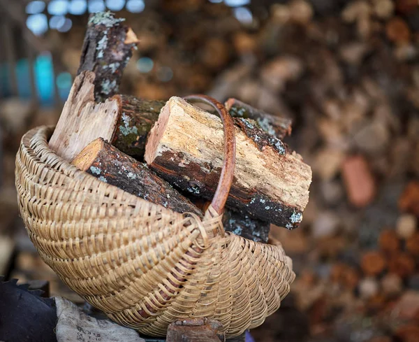 Basket Firewood Selective Focus Outdoor — Stock Photo, Image