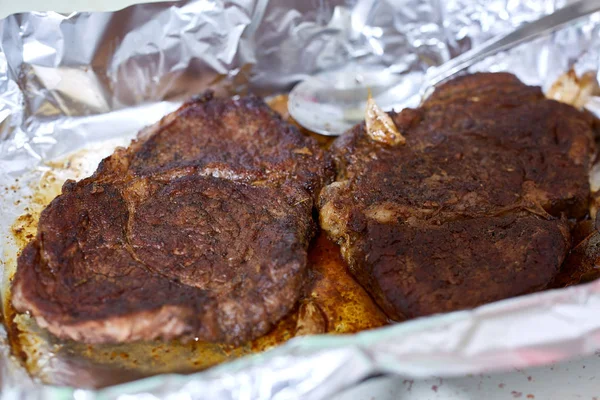 Rib Eye Beef Steak Tin Foil Close — Stock Photo, Image