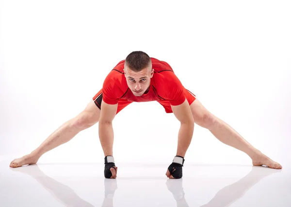 Kickbox Vechter Dragen Rode Sportkleding Warming Vóór Strijd Sparren — Stockfoto