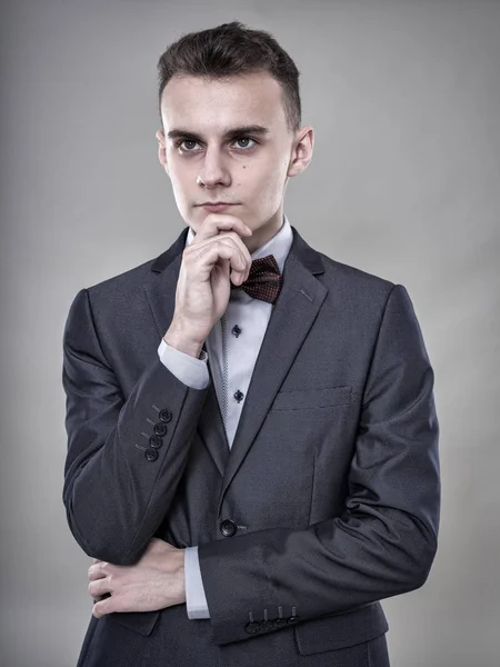 Closeup Νεαρού Άνδρα Στην Επιχείρηση Κλασικό Κοστούμι — Φωτογραφία Αρχείου
