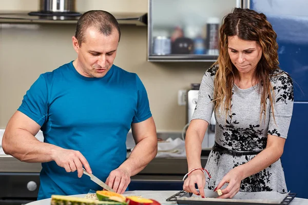 Mature Couple Cooking Cheese Crackers Seeds Home Kitchen — Stock Photo, Image