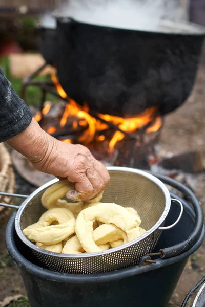 Old Female Hands Putting Boiled Bagels Colander — Stock Photo, Image