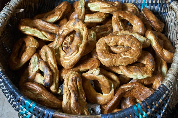 Homemade Traditional Romanian Bagels Blue Basket — Stock Photo, Image