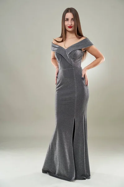 Full Length Portrait Beautiful Woman Long Glittering Dress Studio Shot — ストック写真