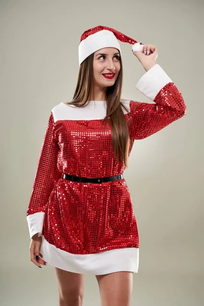 Bella Giovane Donna Come Santa Helper Costume Rosso — Foto Stock