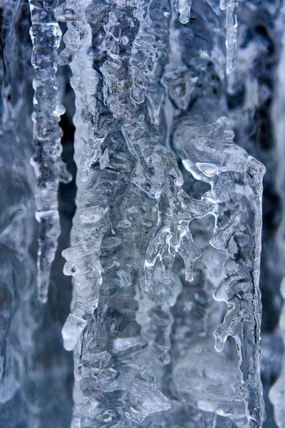 Красиво Виглядають Бурульки Горі Замерзлого Водоспаду — стокове фото