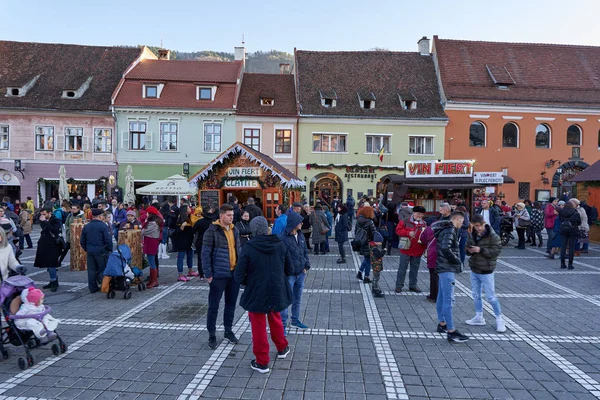 Brasov Ρουμανία Δεκεμβρίου 2019 Ζωή Στην Οδό Στο Παλιό Κέντρο — Φωτογραφία Αρχείου