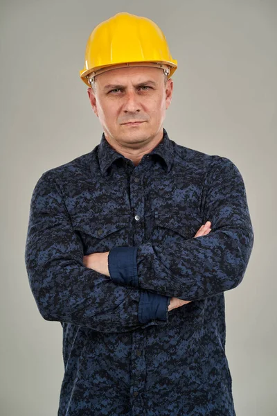 Engineer Hard Hat Frowning Camera — Stock Photo, Image