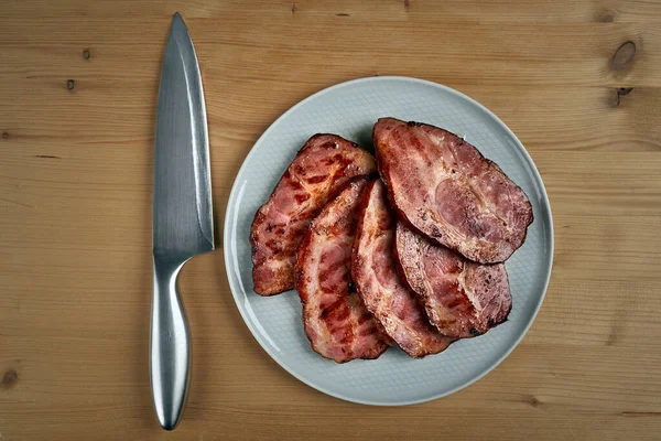 Primer Plano Plato Con Jugoso Cuello Cerdo Recién Salido Parrilla —  Fotos de Stock