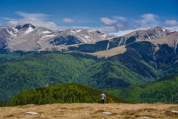 Landscape Mountains Summer Still Having Patches Snow — Stock Photo, Image