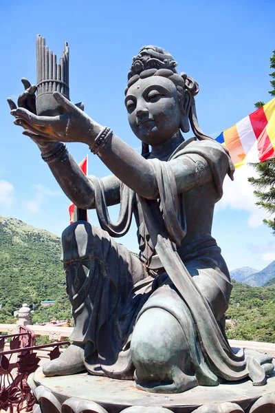 Statue géante de Bouddha à Po Lin Monaster — Photo