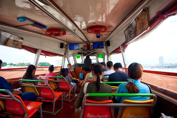 Vedere pe râu în orașul Bangkok — Fotografie, imagine de stoc