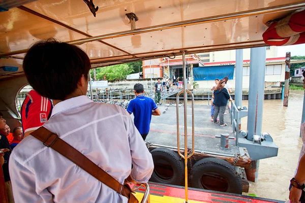 Vista del taxi fluvial en Bangkok — Foto de Stock