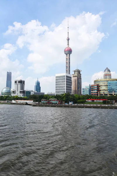 Paisagem urbana de edifícios de escritórios em Shanghai — Fotografia de Stock