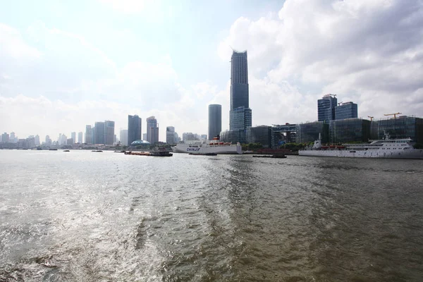 Urban landscape of office buildings in Shanghai — Stock Photo, Image