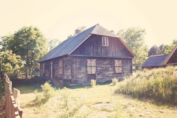 ビェシチャディ山脈 ポーランド ヨーロッパにおける木造住宅 — ストック写真