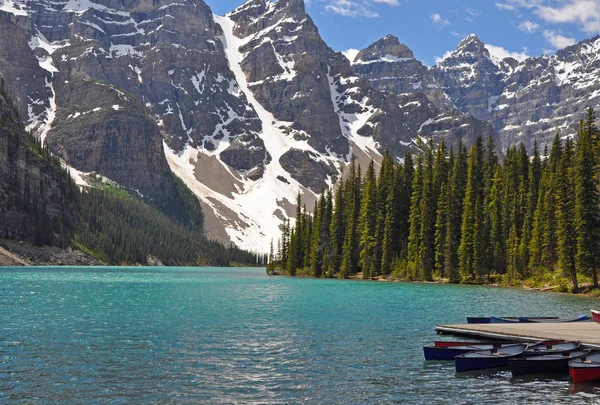 Estate al Lago della Morena nel Parco Nazionale di Banff — Foto Stock