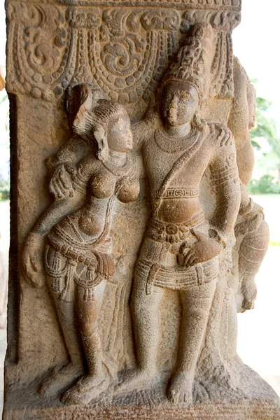Pedra esculpida casal Divino — Fotografia de Stock