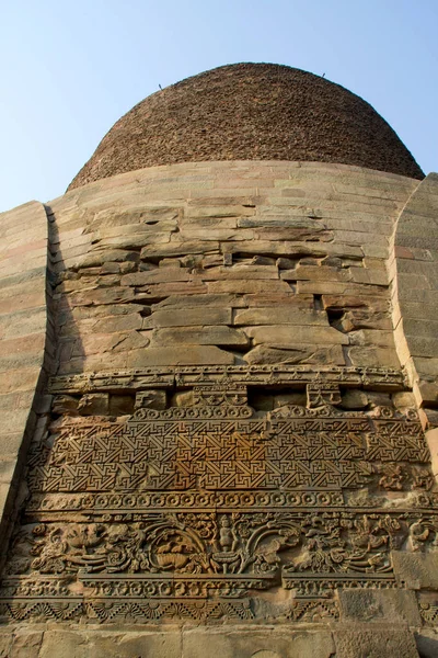 仏舎利塔の壁の詳細。Saranath — ストック写真