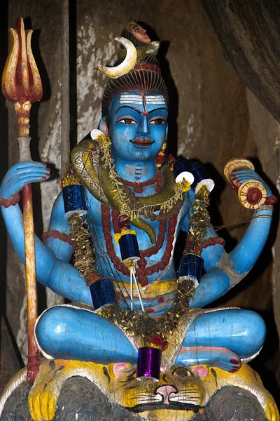 Statue von Shiva bei Ramagiri — Stockfoto