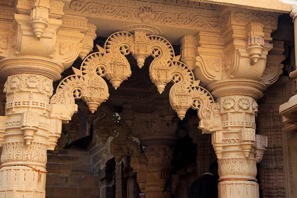 Pierres Marbre Hautement Habiles Entre Sommet Pilier Temple Jain Jaisalmer — Photo