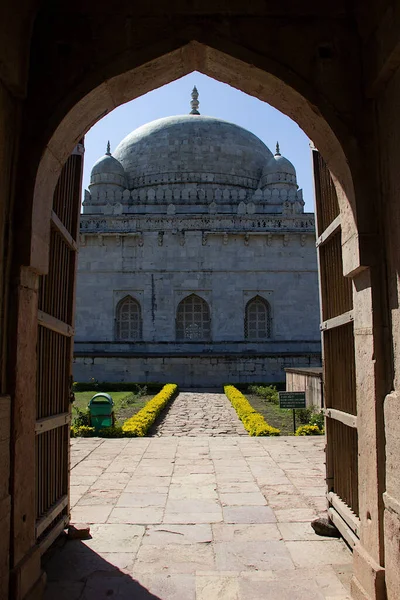 Vue Encadrée Grand Tombeau Hoshang Shah Mandu Dans Madhya Pradesh — Photo