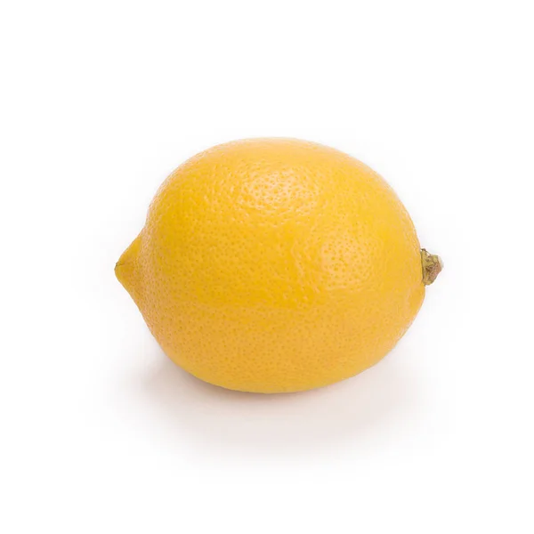 Beyaz arka plan üzerinde izole bütün limon — Stok fotoğraf
