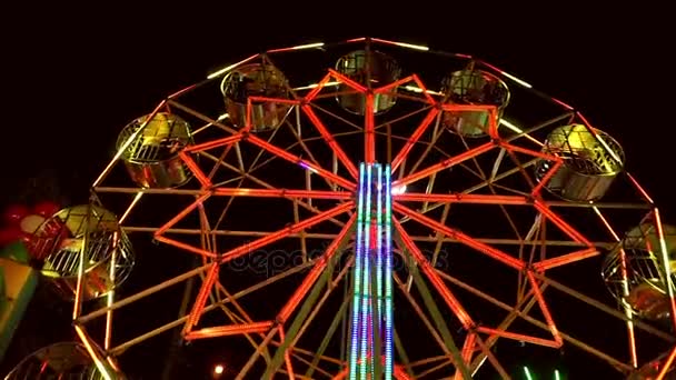 Thaï ferris roue au marché de nuit — Video