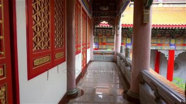 Görünüm Tayland Çin Tapınağı'nda yürüyüş. (Shot kaydırma)