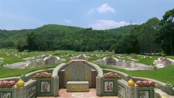 Chinese cemetery in Ching Ming festival — Stock Video