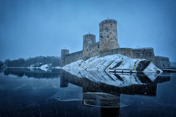 Middeleeuws kasteel Olavinlinna — Stockfoto