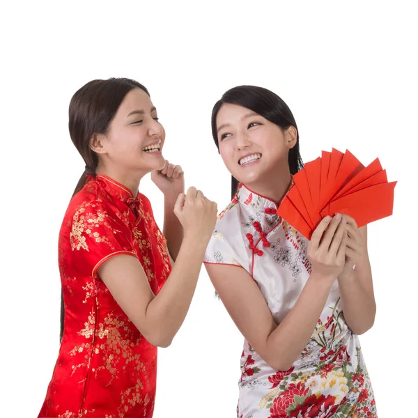 Žena v tradičním cheongsam — Stock fotografie