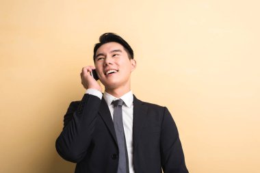 iş adamı telefonla konuşmak