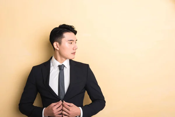 Young Asian business man — Stock Photo, Image