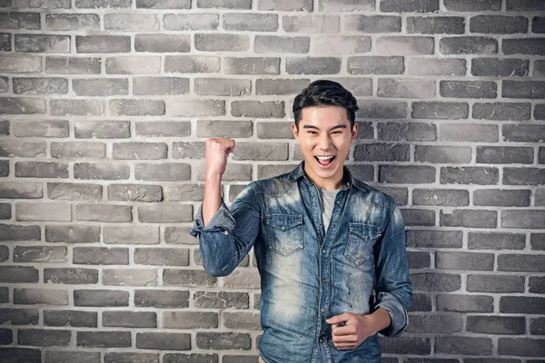 Young man laughing — Stock Photo, Image