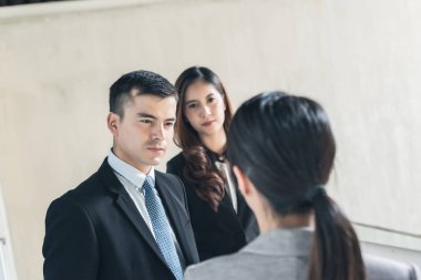 iş insanlar konuşmak