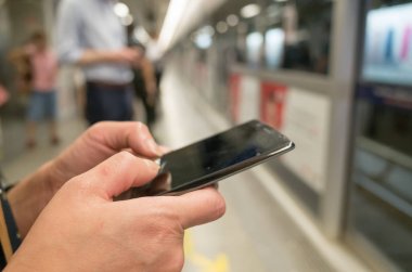 cep telefonu, portre resim kullanan kadın