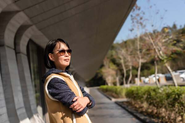 портрет зрелой азиатской красоты
