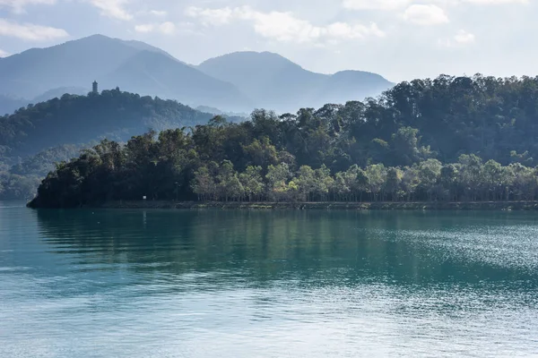 Lago lua sol com barcos — Fotografia de Stock