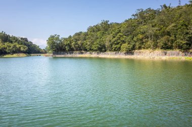 Toushe Reservoi gölü