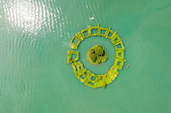 Вид с воздуха на остров Лалу — стоковое фото